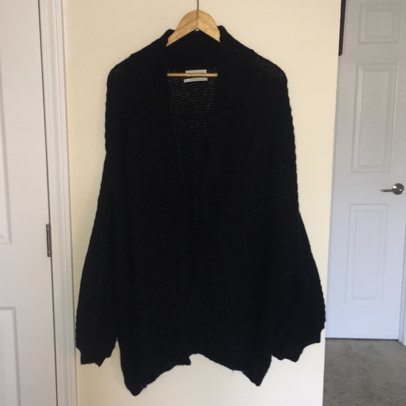 Urban Outfitters Sweaters - UO BDG Jesse Oversized Cardigan